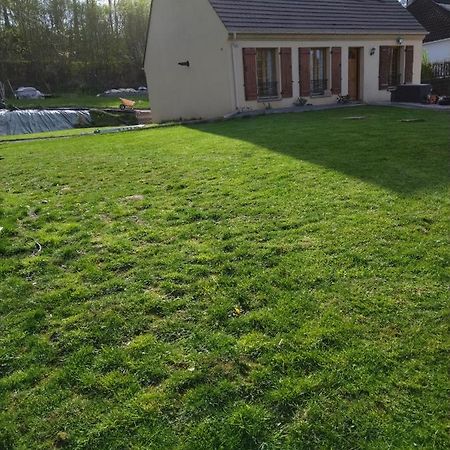Agreable Chambre Double Avec Salle D'Eau Privative Le Mesnil-Theribus Dış mekan fotoğraf